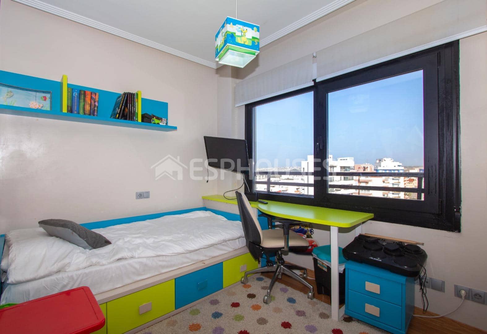 3 chambre Appartement à vendre à Guardamar del Segura avec piscine garage - 450 000 € (Ref: 5067311)