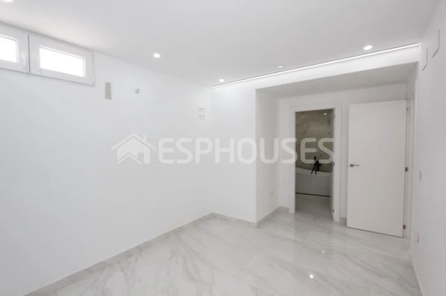 4 chambre Villa/Maison à vendre à Coloma  , La Nucia avec piscine garage - 620 000 € (Ref: 5580528)