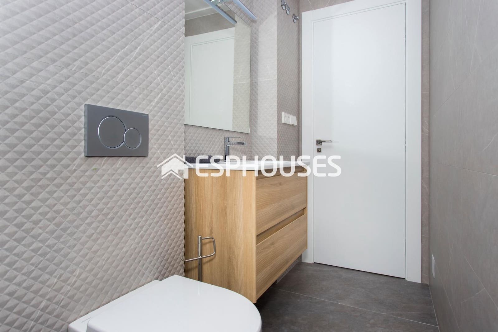 3 soverom Villa til salgs i Torrevieja med svømmebasseng garasje - € 600 000 (Ref: 5772605)