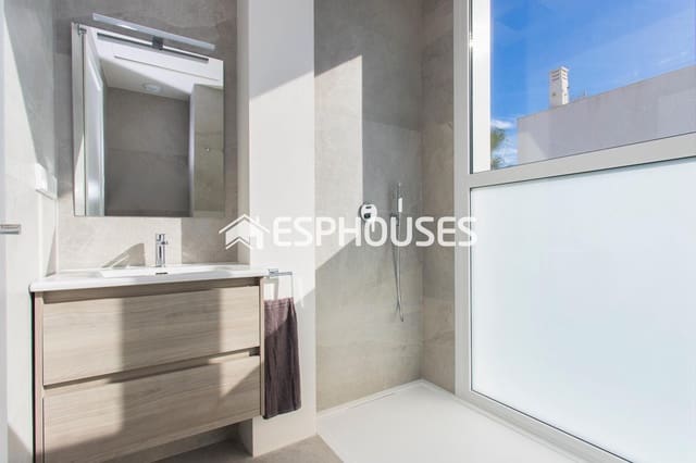 3 sypialnia Willa na sprzedaż w Miramar - Torre del Moro, Torrevieja z basenem garażem - 600 000 € (Ref: 5772605)