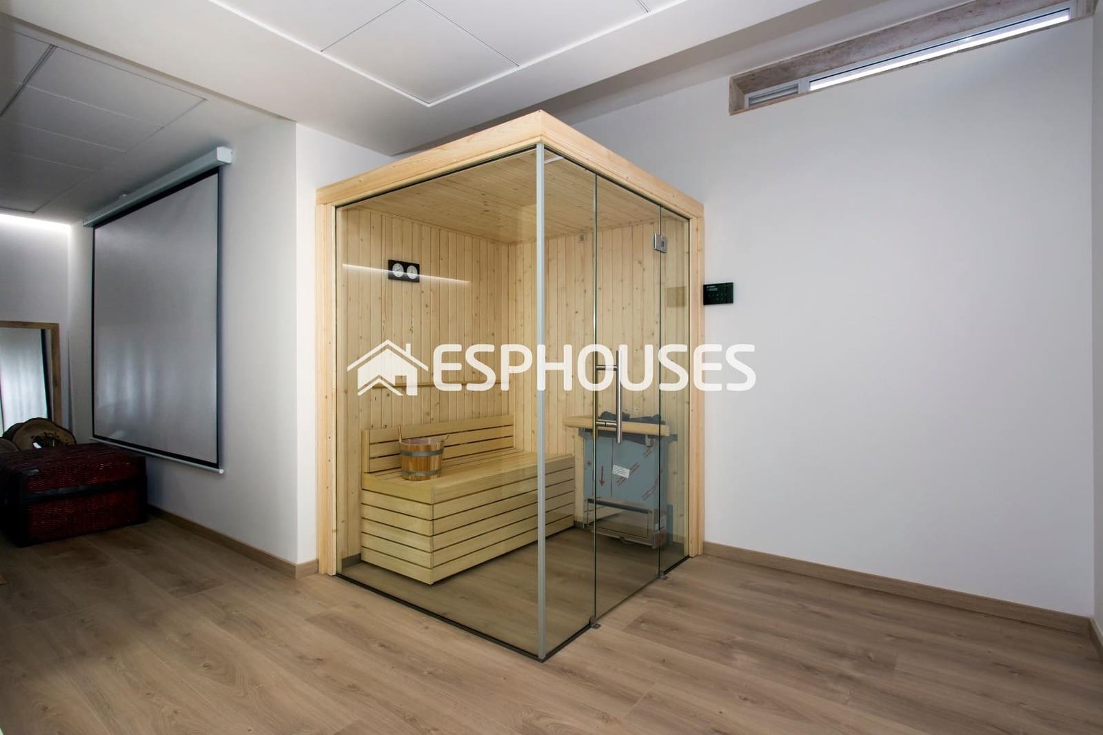 3 soverom Villa til salgs i Torrevieja med svømmebasseng garasje - € 600 000 (Ref: 5772605)