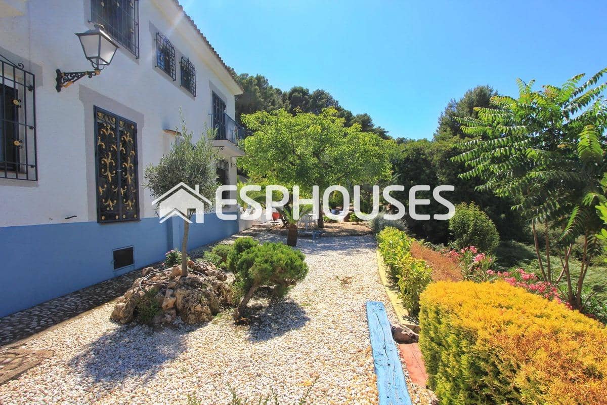 5 sypialnia Willa na sprzedaż w Guadalest z garażem - 525 000 € (Ref: 6210041)