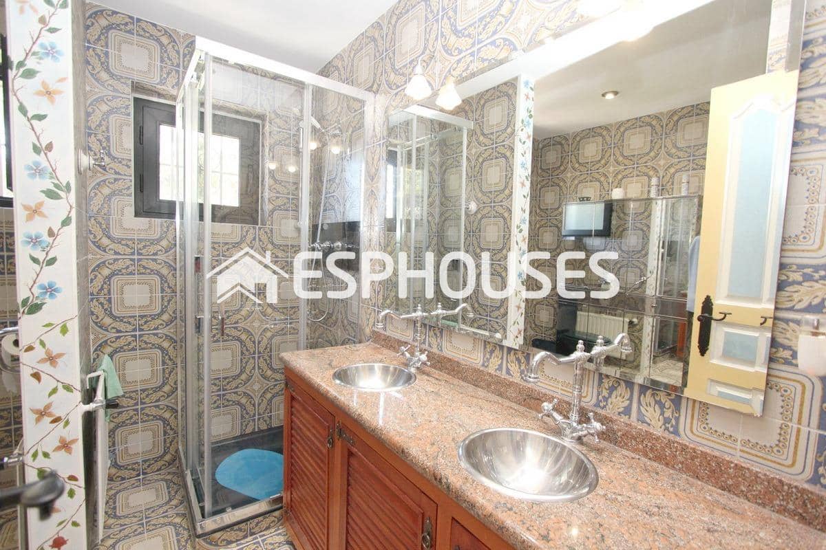 5 sypialnia Willa na sprzedaż w Guadalest z garażem - 525 000 € (Ref: 6210041)