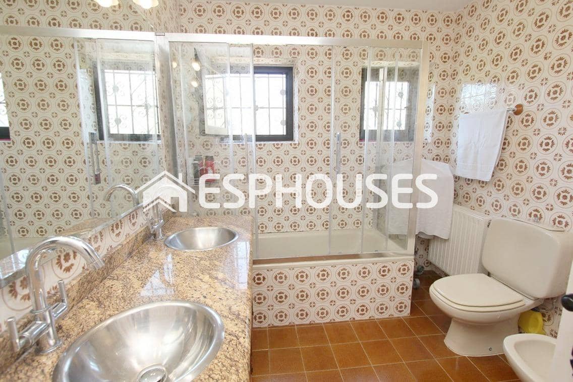 5 sypialnia Willa na sprzedaż w Guadalest z garażem - 525 000 € (Ref: 6210041)