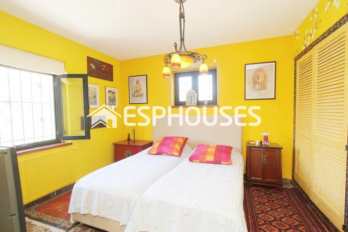 5 sypialnia Willa na sprzedaż w Guadalest z garażem - 525 000 € (Ref: 6210041)