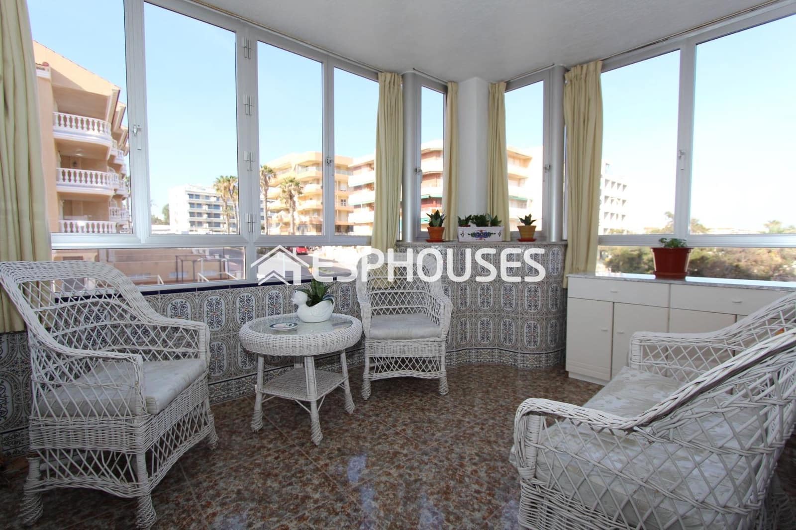 3 chambre Appartement à vendre à Guardamar del Segura avec garage - 299 000 € (Ref: 6535700)