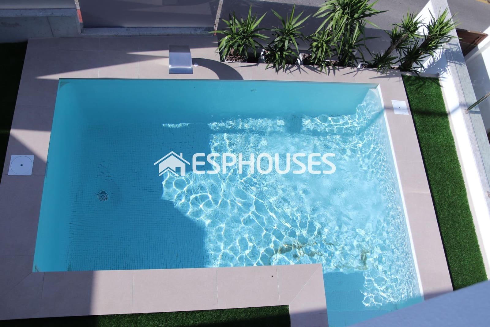 3 soverom Villa til salgs i La Mata med svømmebasseng garasje - € 660 000 (Ref: 6600597)