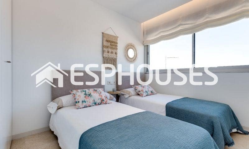 2 quarto Bungalow para venda em Torrevieja com piscina garagem - 229 000 € (Ref: 6746596)