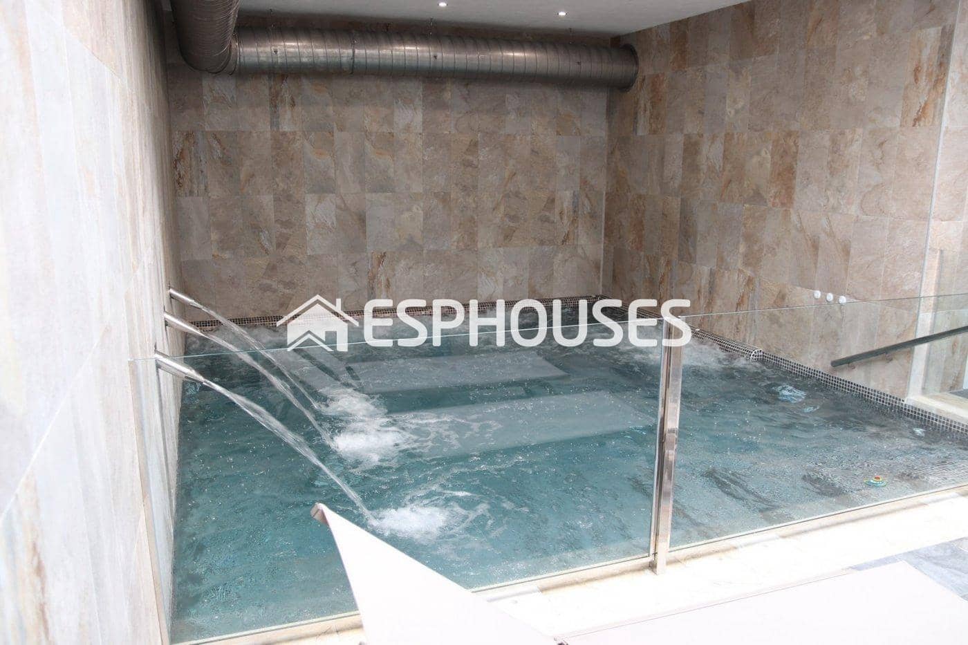 2 chambre Appartement à vendre à Guardamar del Segura avec piscine garage - 218 000 € (Ref: 6746888)