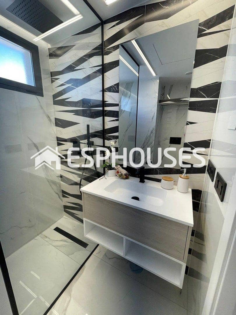 2 chambre Appartement à vendre à Guardamar del Segura avec piscine garage - 218 000 € (Ref: 6746888)