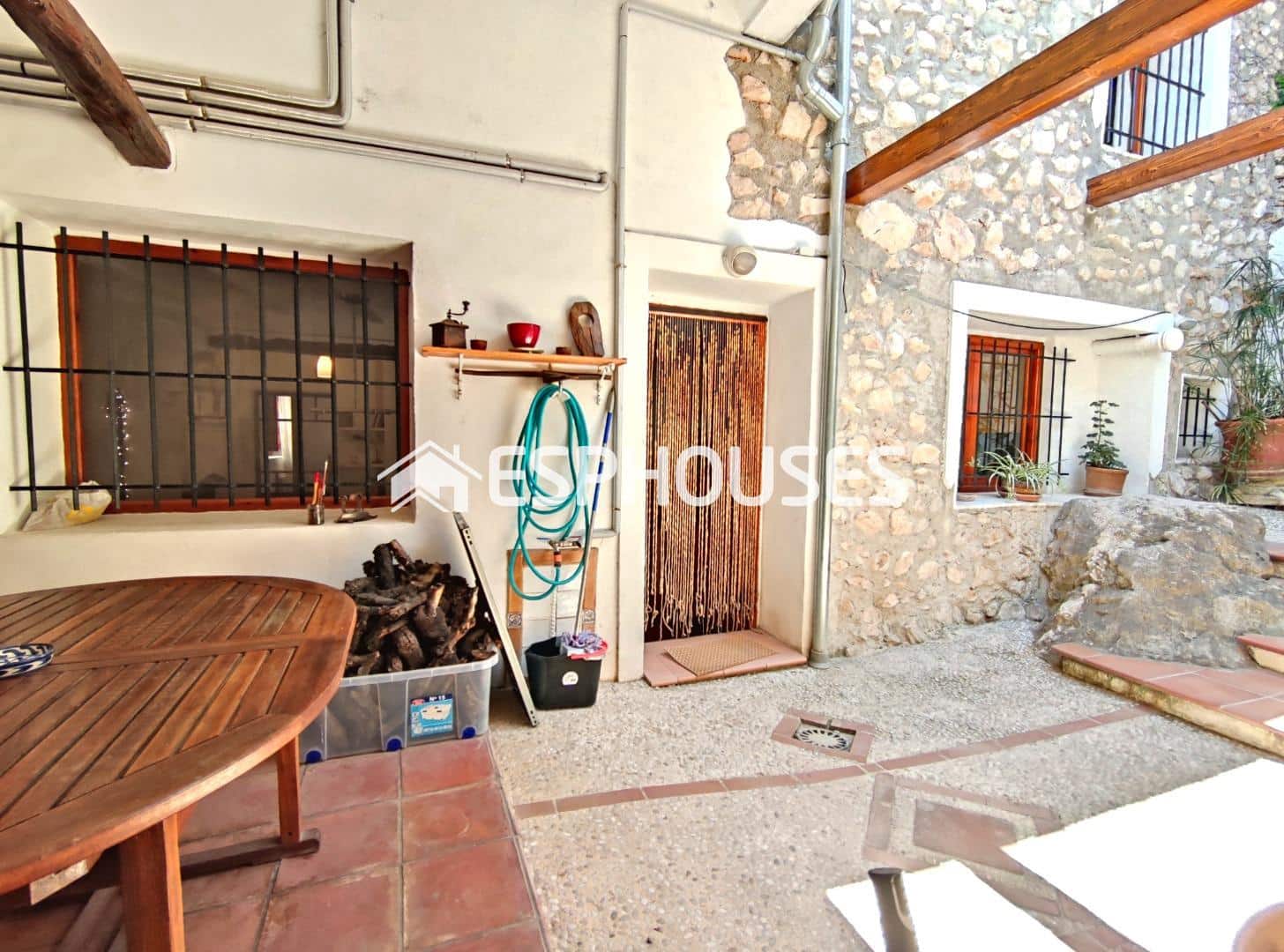 5 bedroom Villa for sale in Beniarda - € 237,000 (Ref: 6984498)