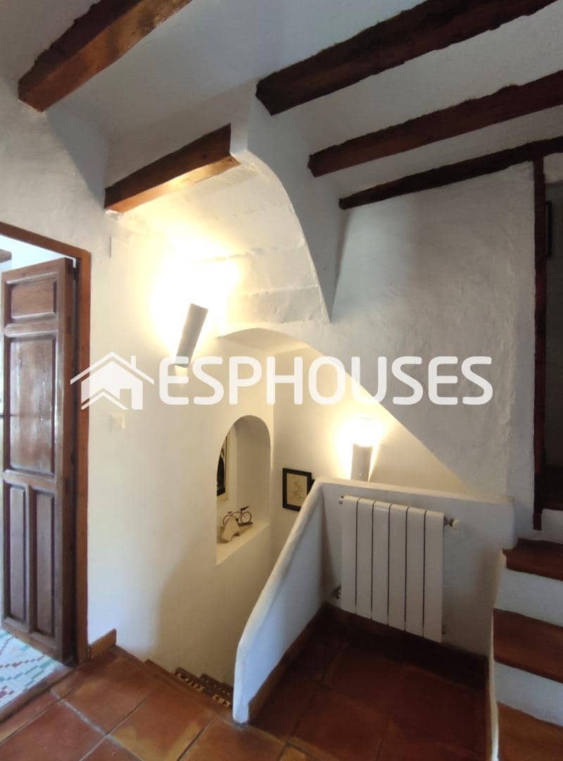 5 bedroom Villa for sale in Beniarda - € 237,000 (Ref: 6984498)