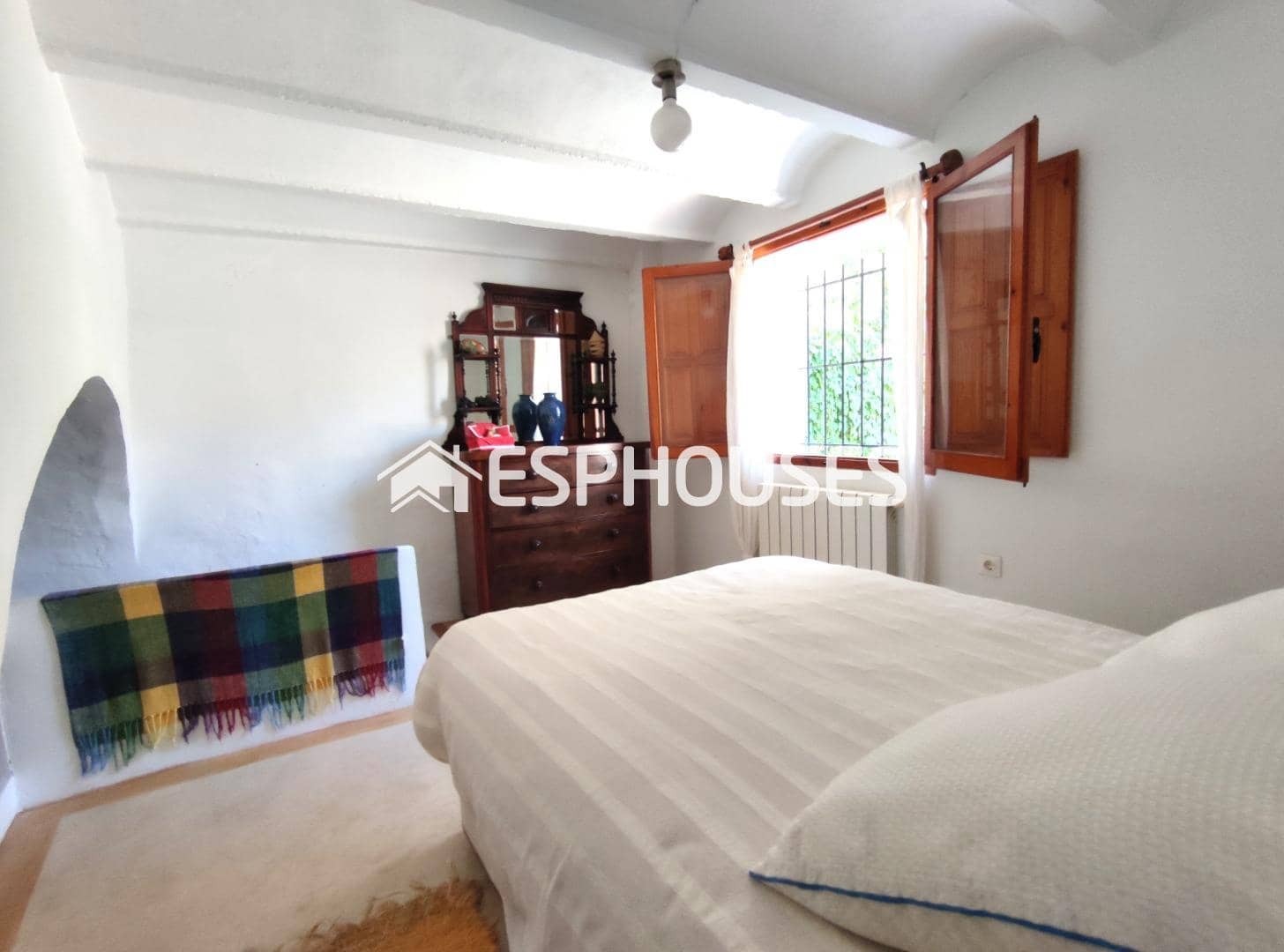 5 bedroom Villa for sale in Beniarda - € 237,000 (Ref: 6984498)