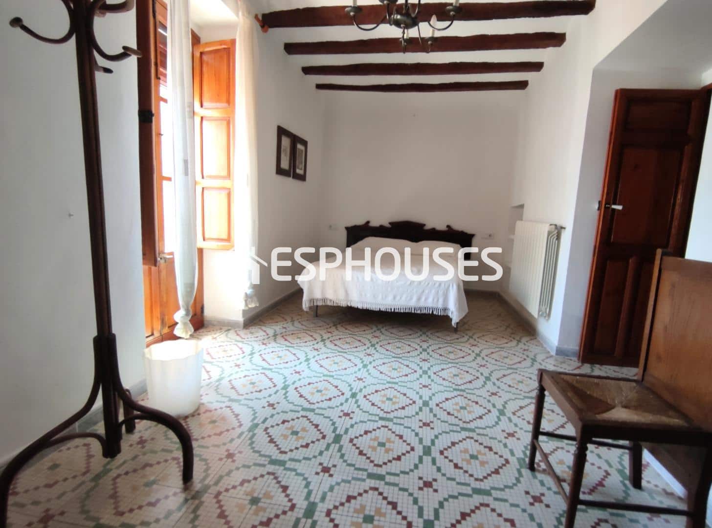 5 bedroom Villa for sale in Beniarda - € 237,000 (Ref: 6984498)