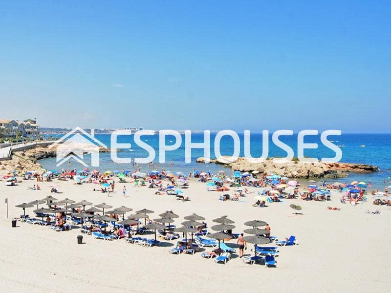 1 slaapkamer Appartement te koop in Pilar de la Horadada met zwembad garage - € 157.000 (Ref: 7232737)