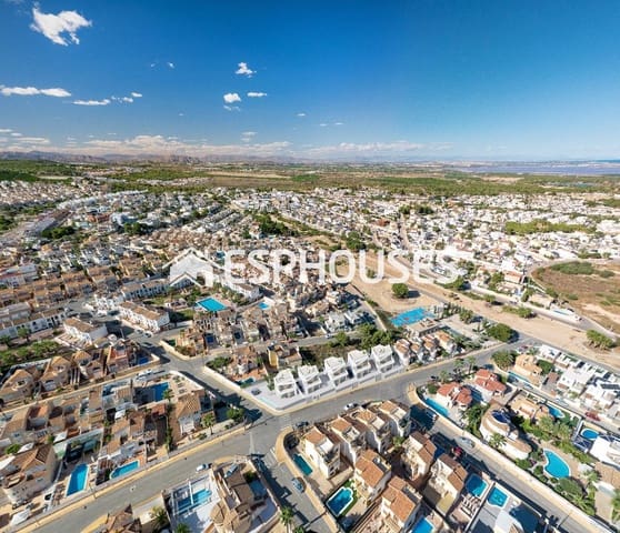 3 slaapkamer Villa te koop in Blue Lagoon met zwembad garage - € 499.900 (Ref: 7275917)