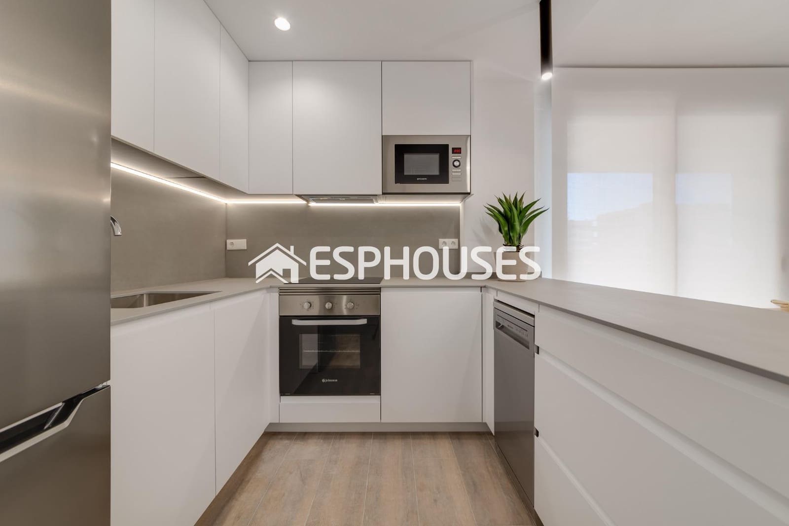 2 soveværelse Lejlighed til salg i Arenales del Sol - € 355.000 (Ref: 7612661)