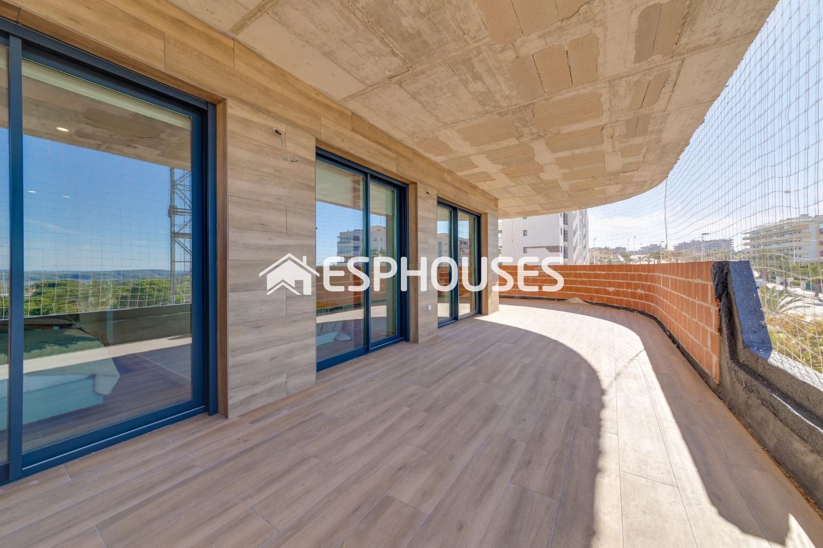 2 soveværelse Lejlighed til salg i Arenales del Sol - € 355.000 (Ref: 7612661)