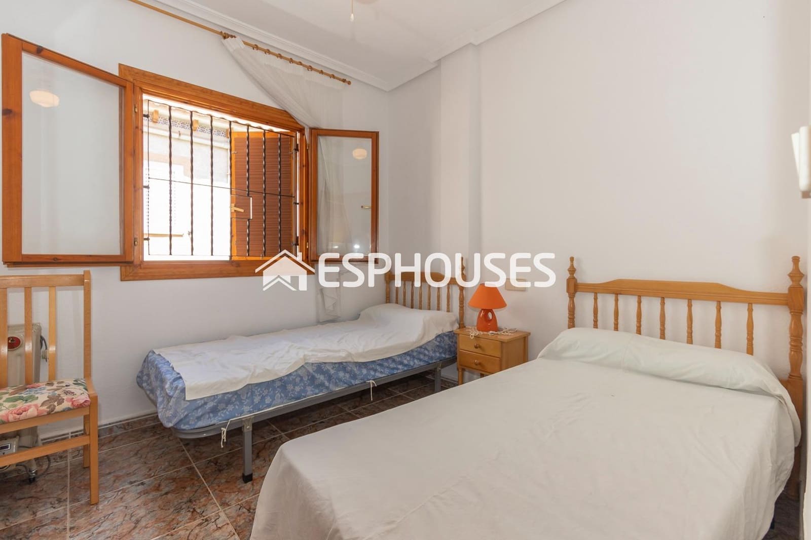 2 sypialnia Apartament na sprzedaż w Guardamar del Segura z basenem - 125 000 € (Ref: 7767068)