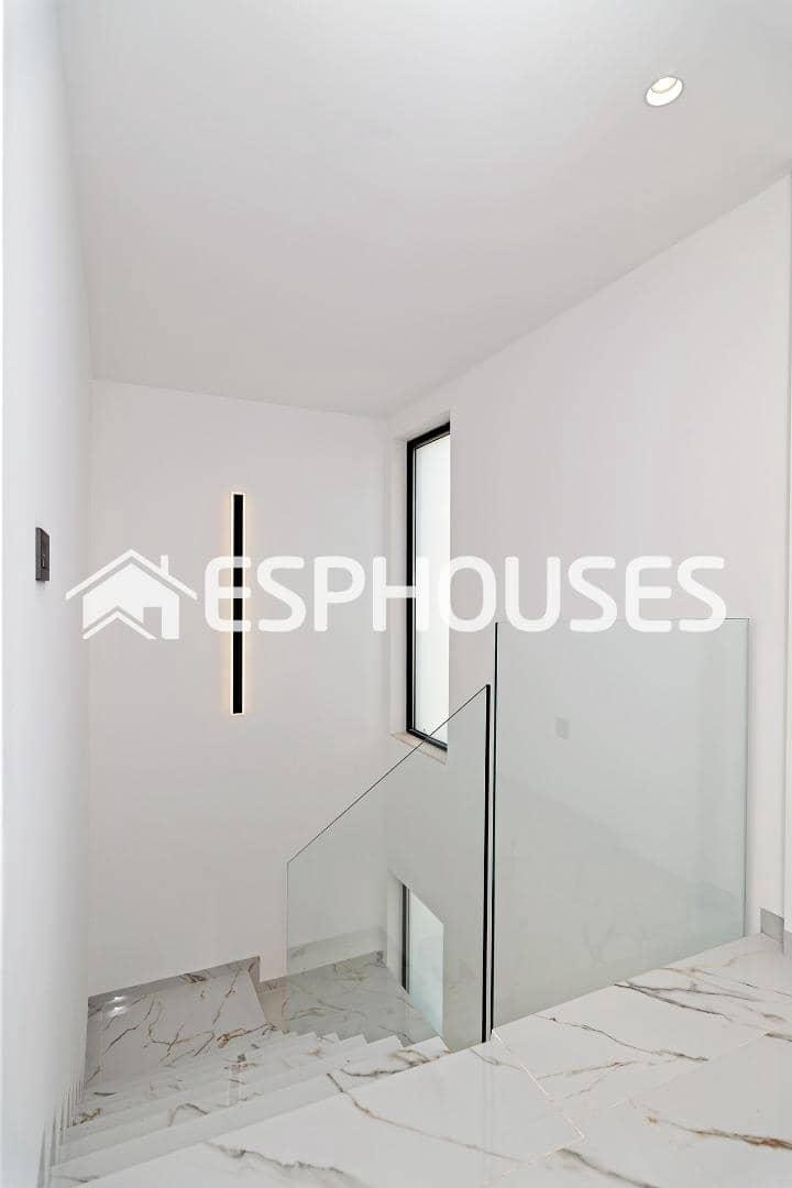 4 soveværelse Villa til salg i Molina de Segura med swimmingpool garage - € 439.000 (Ref: 7860471)