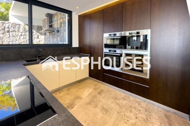 4 soverom Villa til salgs i Manzanera - Tosal, Calpe / Calp med svømmebasseng garasje - € 2 850 000 (Ref: 7860481)