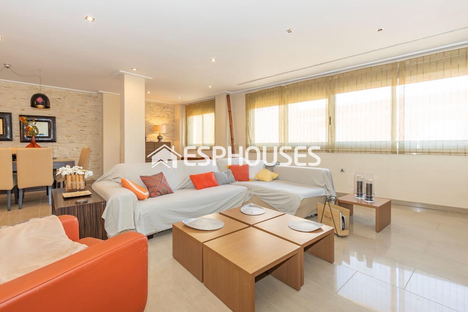 4 soverom Villa til salgs i Guardamar del Segura med garasje - € 390 000 (Ref: 7963485)