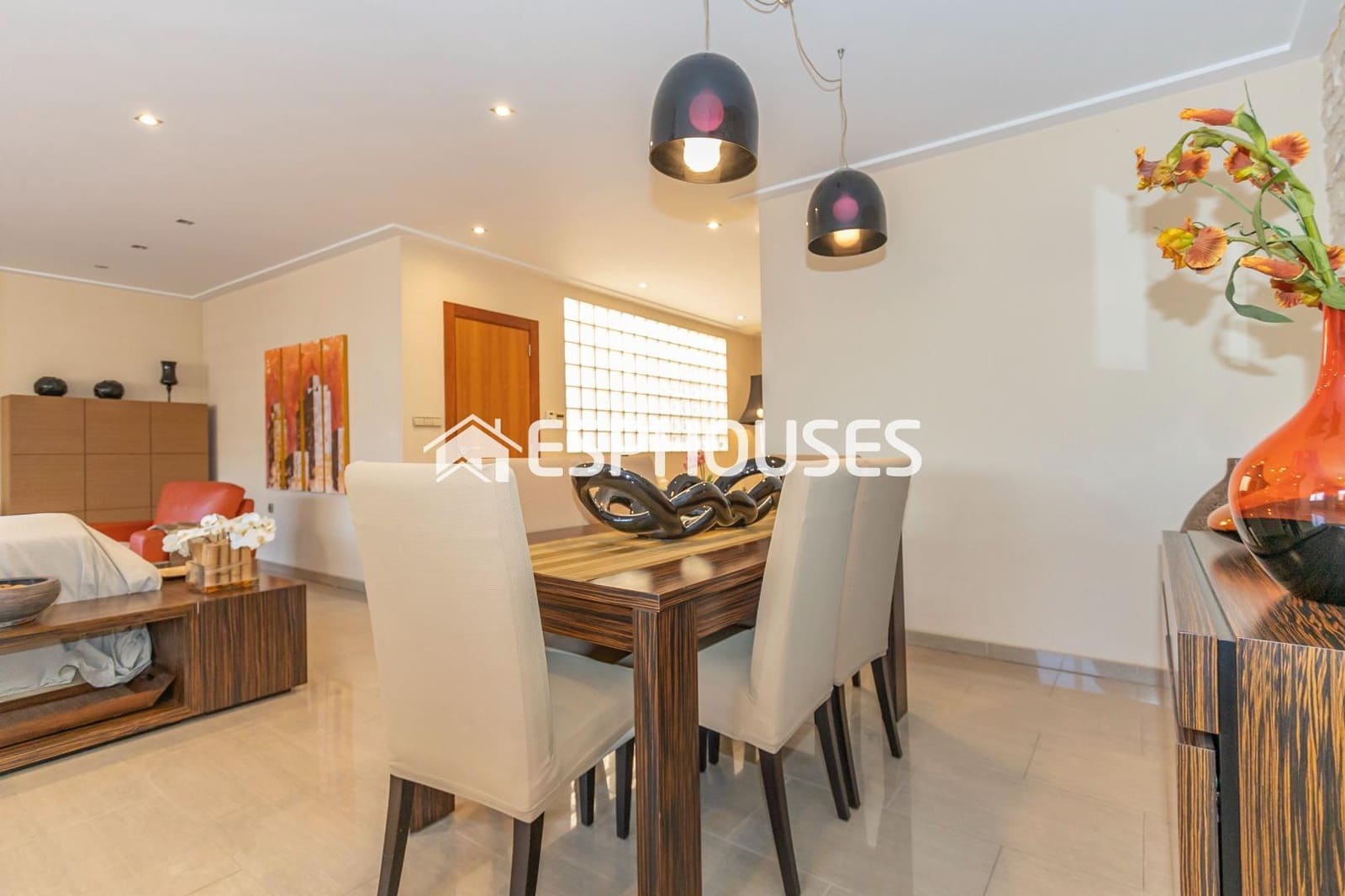 4 soverom Villa til salgs i Guardamar del Segura med garasje - € 390 000 (Ref: 7963485)