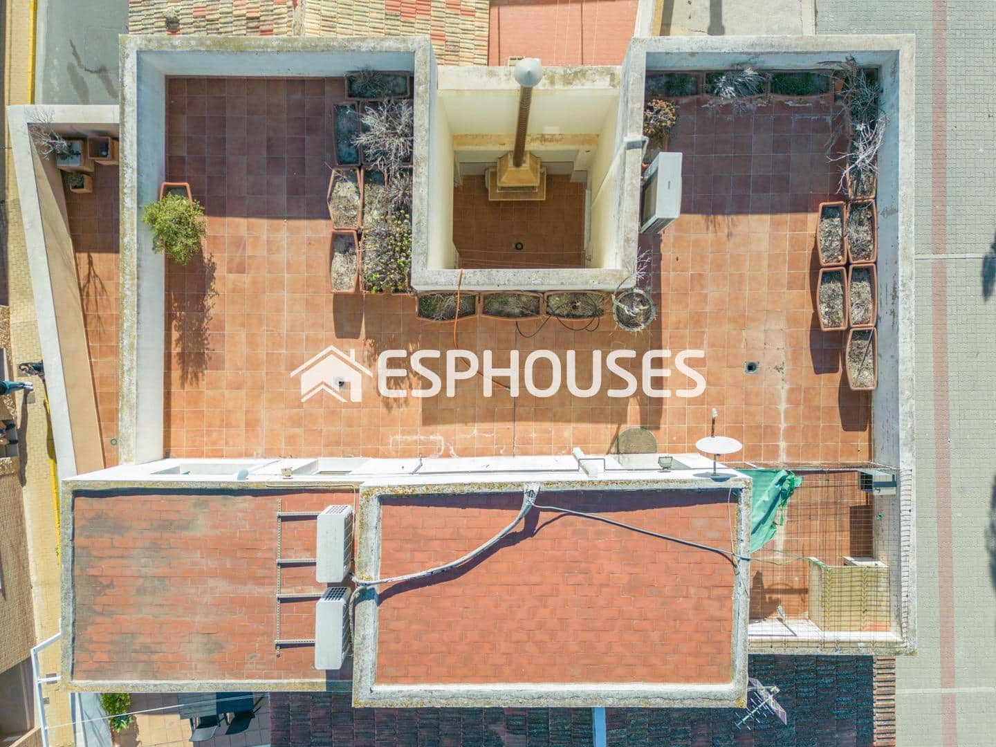 4 soverom Villa til salgs i Guardamar del Segura med garasje - € 390 000 (Ref: 7963485)