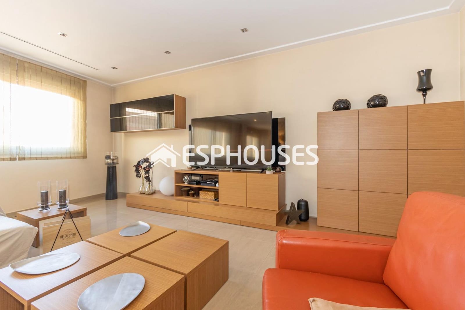 4 soverom Villa til salgs i Guardamar del Segura med garasje - € 390 000 (Ref: 7963485)