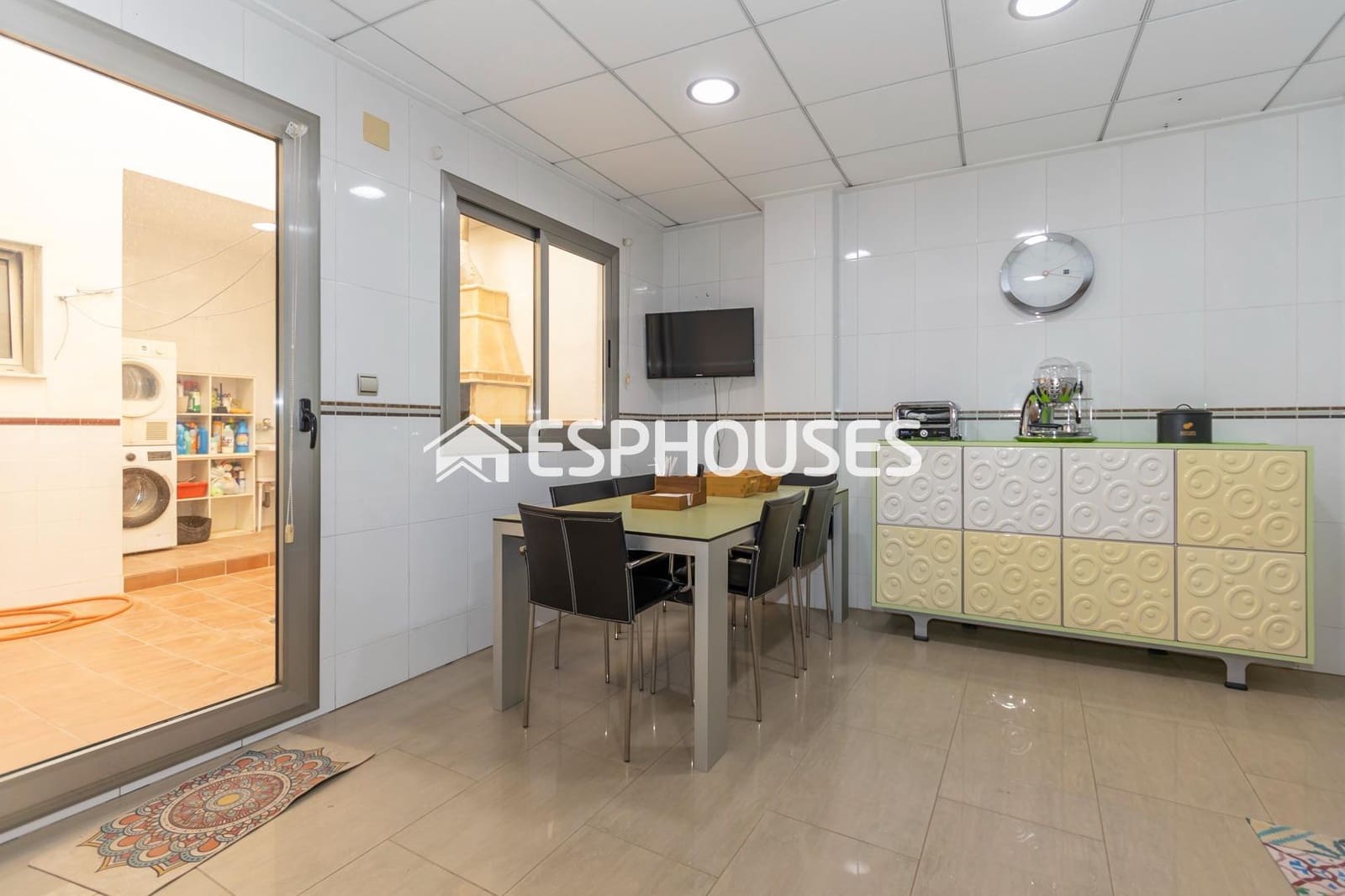 4 soverom Villa til salgs i Guardamar del Segura med garasje - € 390 000 (Ref: 7963485)