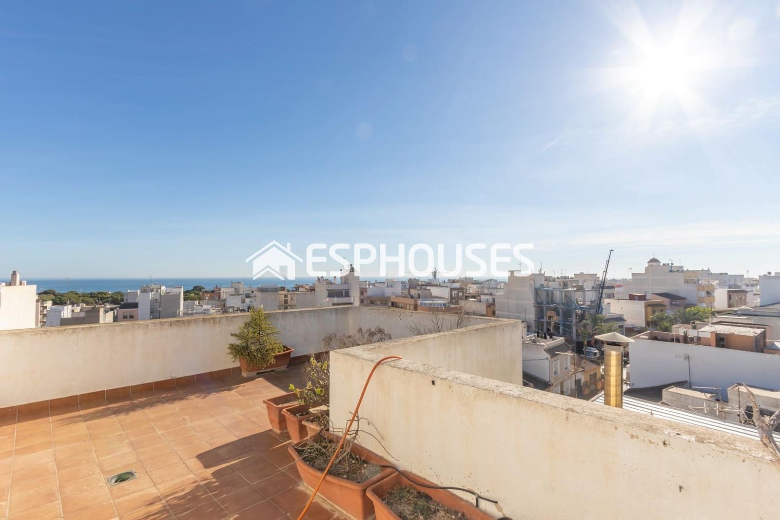 4 soverom Villa til salgs i Guardamar del Segura med garasje - € 390 000 (Ref: 7963485)