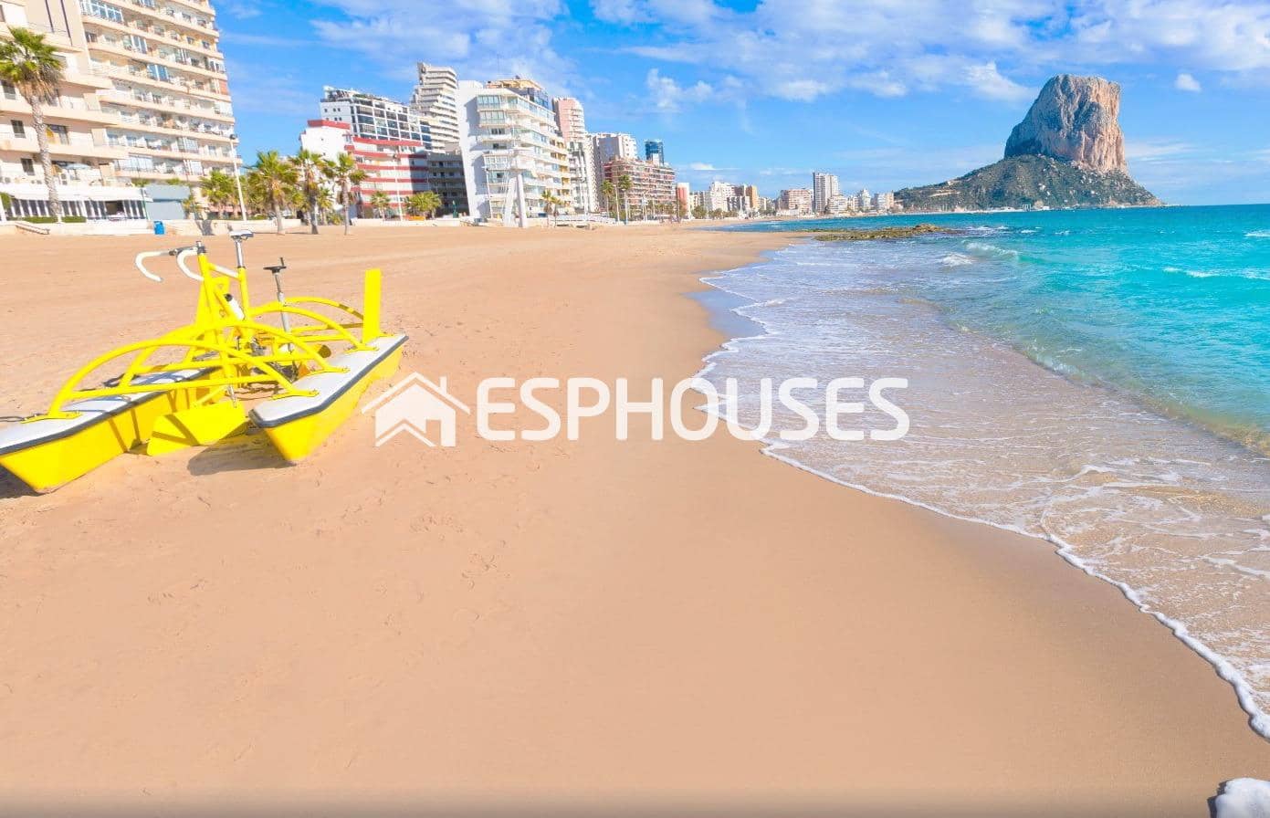 3 soverom Bungalow til salgs i Calpe / Calp med svømmebasseng garasje - € 465 000 (Ref: 8001029)