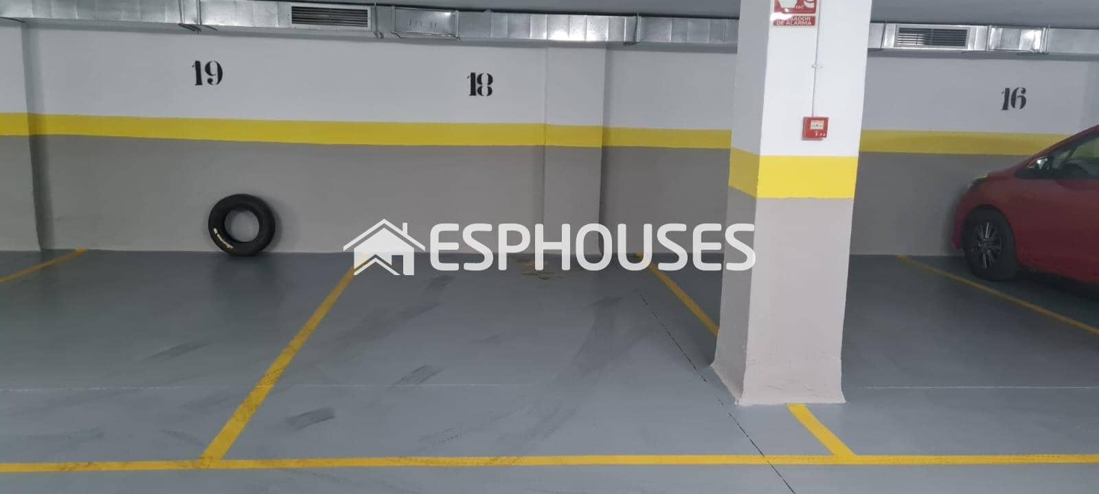 Garage in vendita in Guardamar del Segura - 5.500 € (Rif: 8032463)