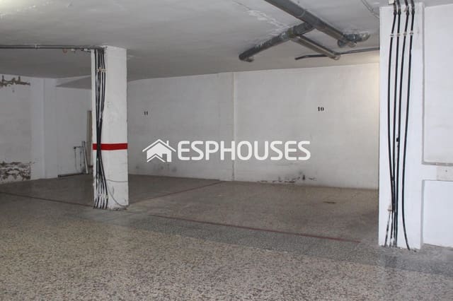 Garage for sale in Guardamar Playa, Guardamar del Segura - € 12,000 (Ref: 8032466)