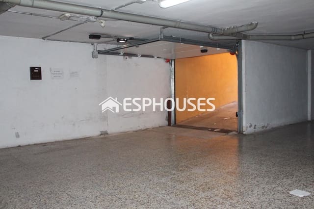 Garage for sale in Guardamar Playa, Guardamar del Segura - € 12,000 (Ref: 8032466)