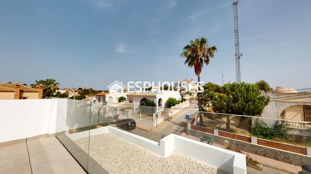 3 sovrum Villa till salu i Dehesa de Campoamor, Orihuela med pool garage - 649 000 € (Ref: 8049604)