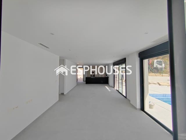 3 slaapkamer Villa te koop in Busot met zwembad - € 550.000 (Ref: 8049608)