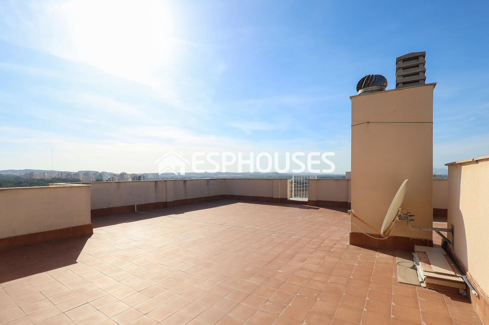 3 sovrum Lägenhet till salu i Guardamar del Segura med pool garage - 385 000 € (Ref: 8086115)