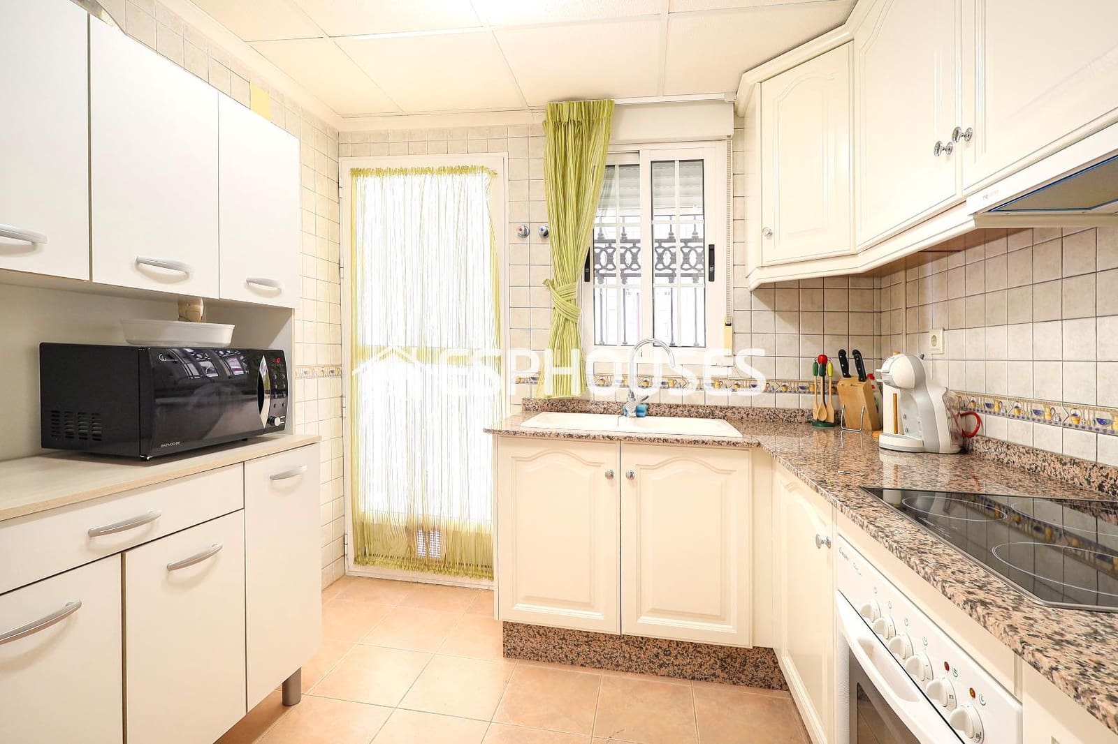 3 bedroom Bungalow for sale in El Edén, Guardamar del Segura with pool