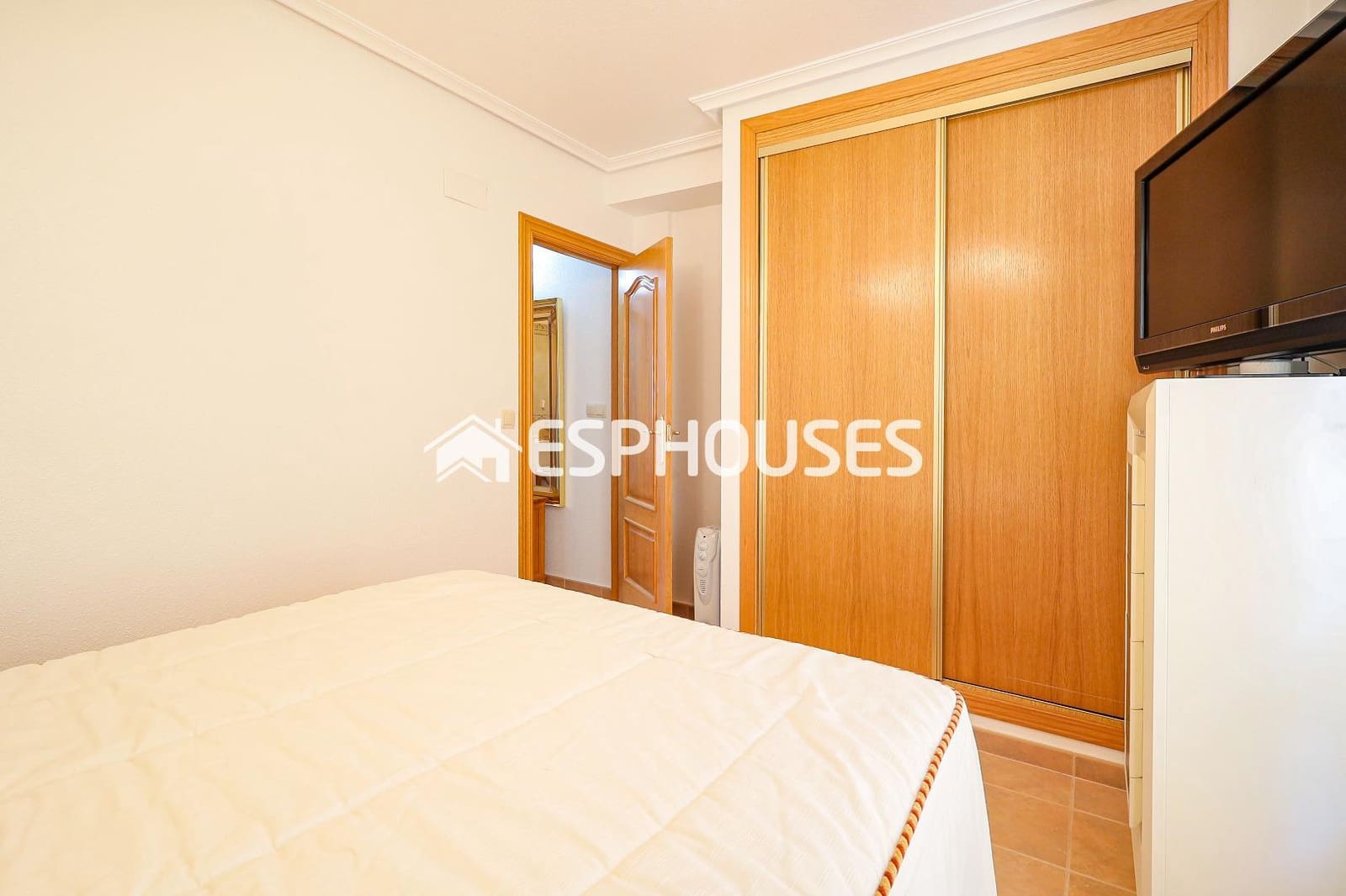 3 bedroom Bungalow for sale in El Edén, Guardamar del Segura with pool