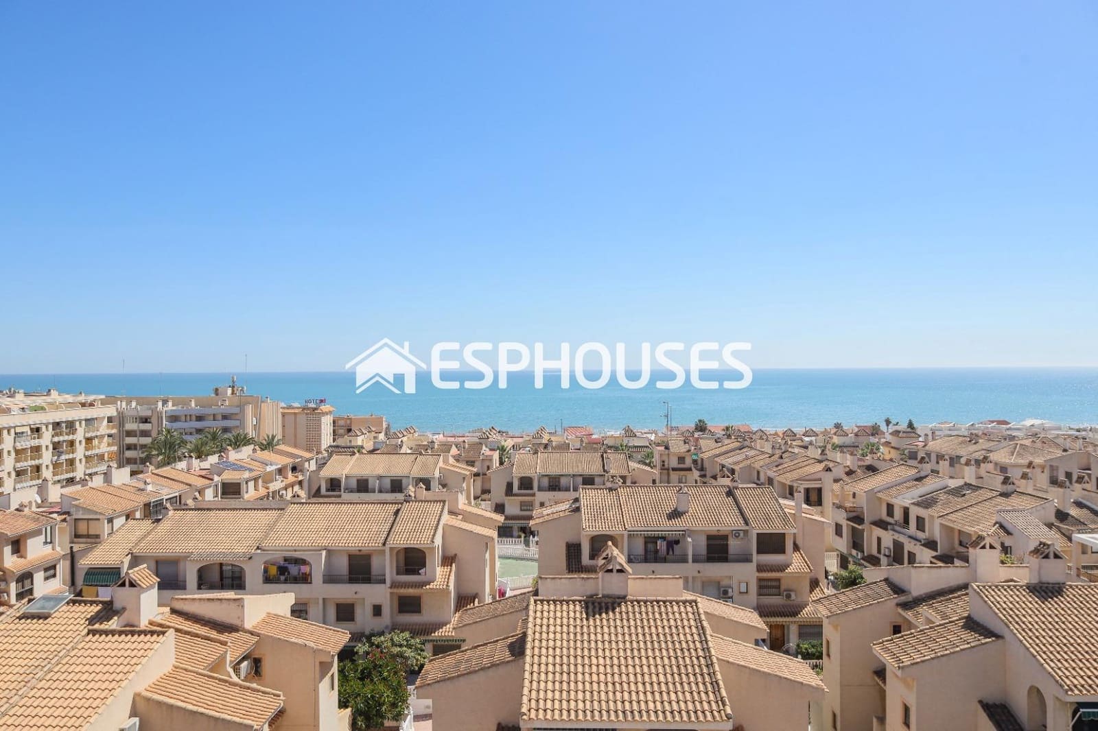 3 bedroom Apartment for sale in Guardamar del Segura with garage - € 390,000 (Ref: 8217103)