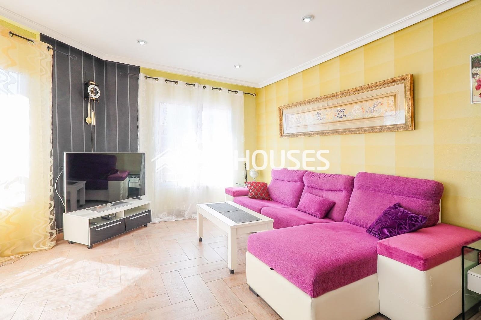 3 bedroom Apartment for sale in Guardamar del Segura with garage - € 390,000 (Ref: 8217103)