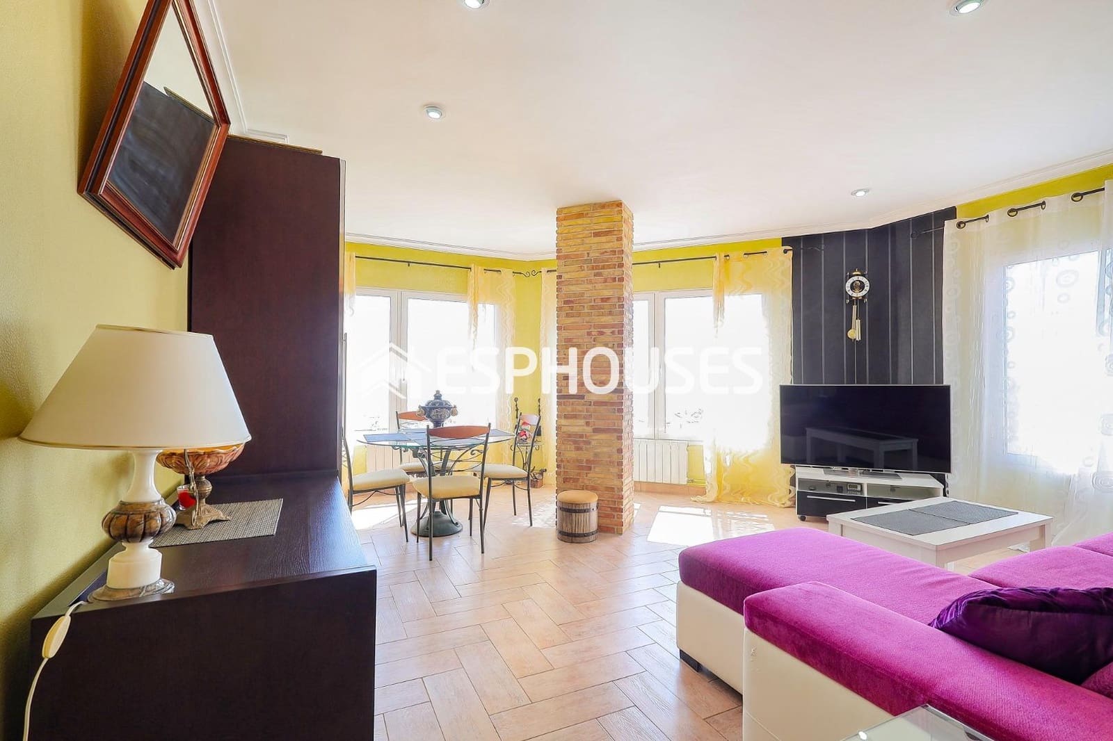 3 bedroom Apartment for sale in Guardamar del Segura with garage - € 390,000 (Ref: 8217103)