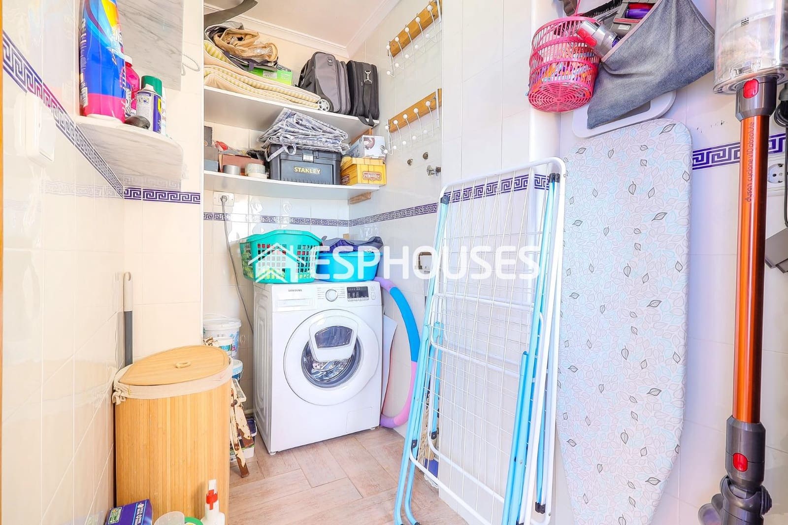 3 bedroom Apartment for sale in Guardamar del Segura with garage - € 390,000 (Ref: 8217103)