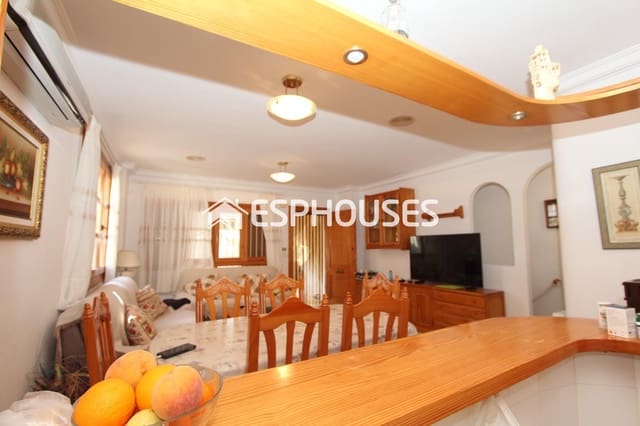 3 soveværelse Bungalow til salg i El Moncayo - El Pòrtic, Guardamar del Segura med swimmingpool garage - € 266.000 (Ref: 8268954)