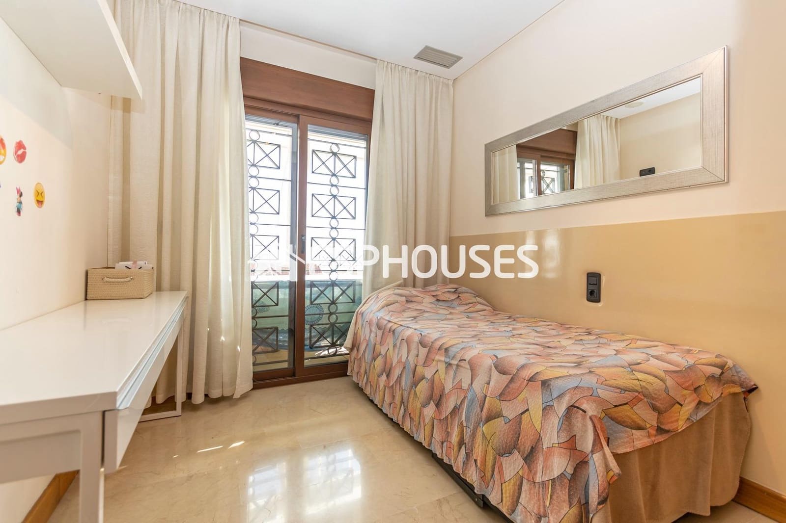 2 soveværelse Lejlighed til salg i Guardamar del Segura med swimmingpool garage - € 235.000 (Ref: 8284994)