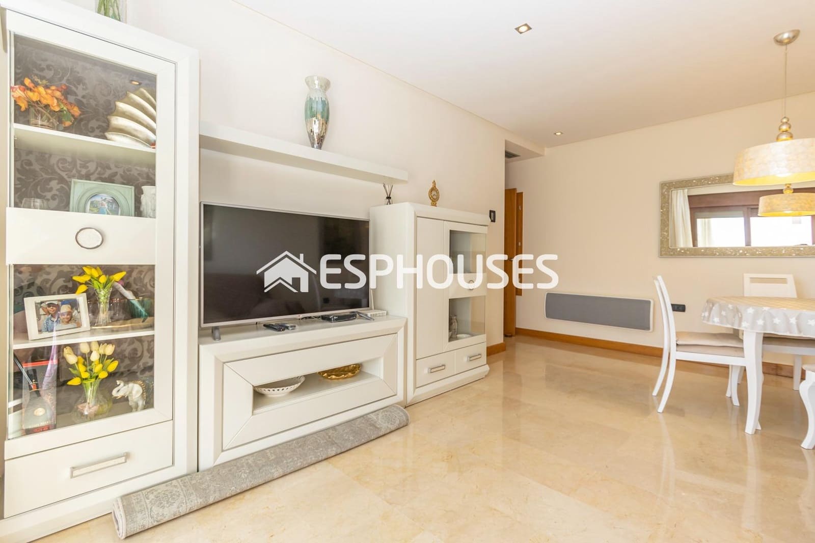 2 soveværelse Lejlighed til salg i Guardamar del Segura med swimmingpool garage - € 235.000 (Ref: 8284994)