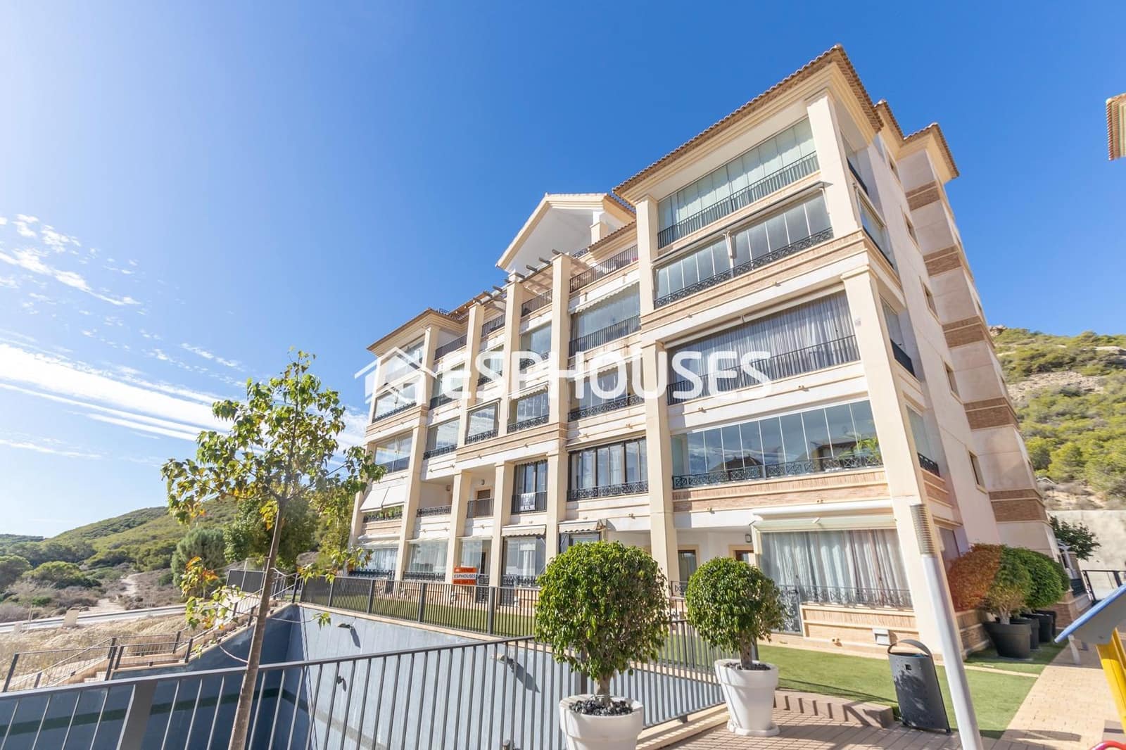 2 soveværelse Lejlighed til salg i Guardamar del Segura med swimmingpool garage - € 235.000 (Ref: 8284994)