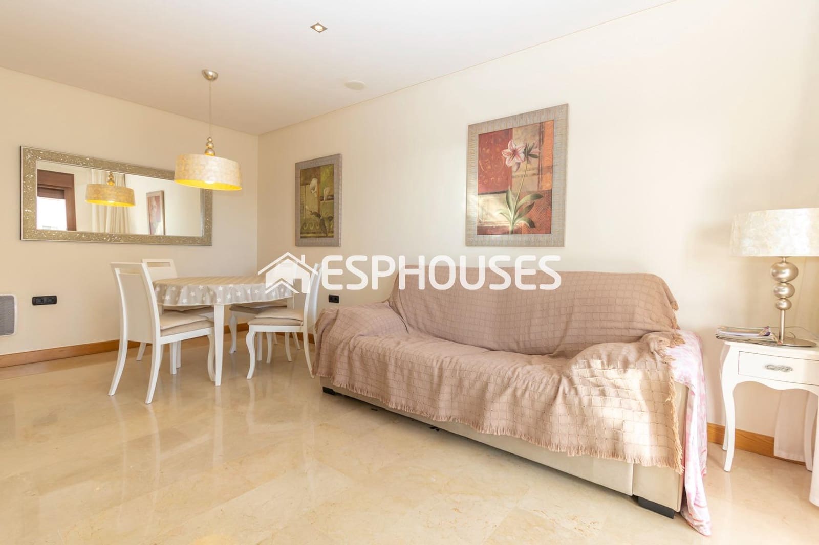 2 soveværelse Lejlighed til salg i Guardamar del Segura med swimmingpool garage - € 235.000 (Ref: 8284994)