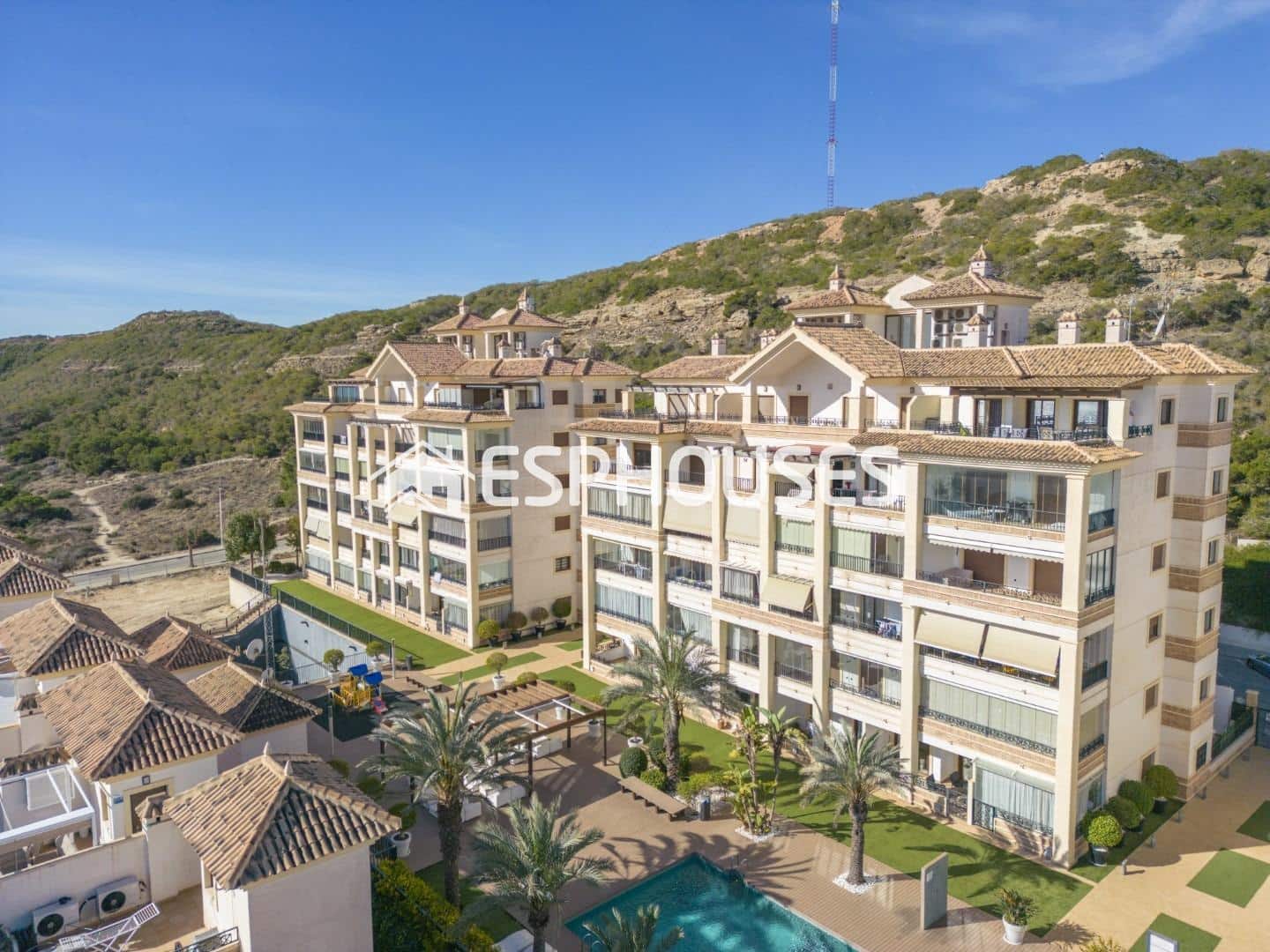 2 soveværelse Lejlighed til salg i Guardamar del Segura med swimmingpool garage - € 235.000 (Ref: 8284994)